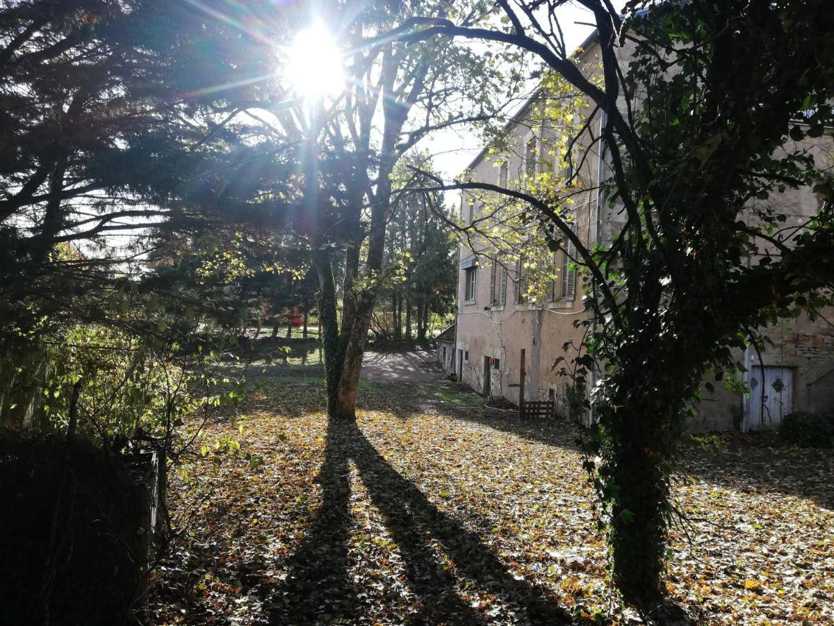 Gite De La Gare Varzy Buitenkant foto